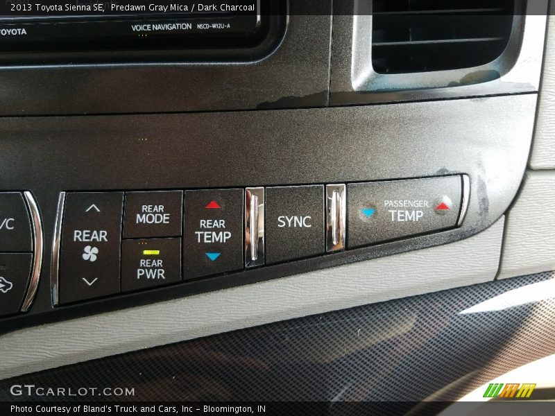 Predawn Gray Mica / Dark Charcoal 2013 Toyota Sienna SE