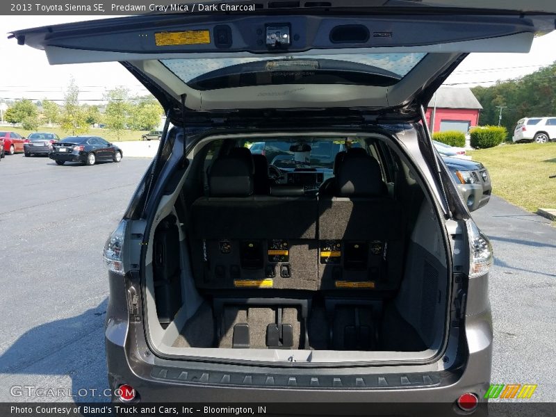 Predawn Gray Mica / Dark Charcoal 2013 Toyota Sienna SE
