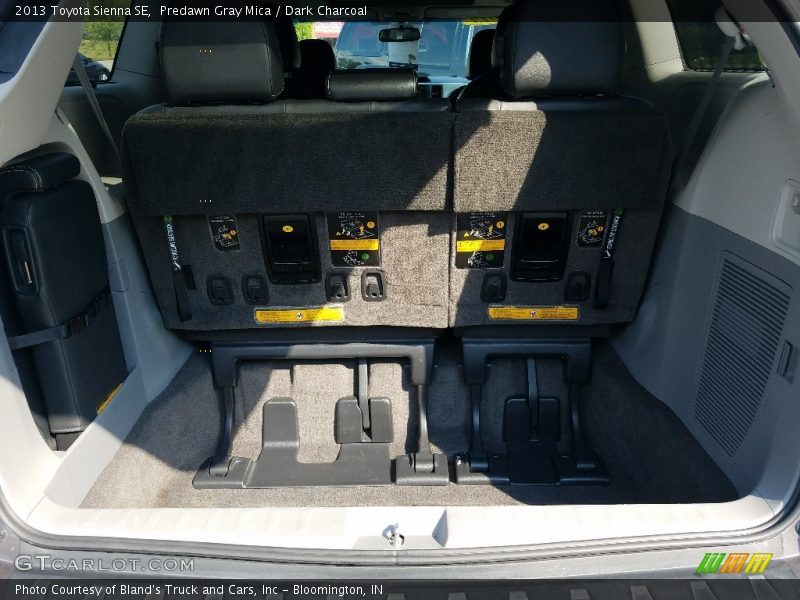 Predawn Gray Mica / Dark Charcoal 2013 Toyota Sienna SE