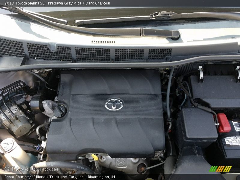 Predawn Gray Mica / Dark Charcoal 2013 Toyota Sienna SE