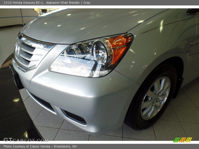 Alabaster Silver Metallic / Gray 2010 Honda Odyssey EX-L