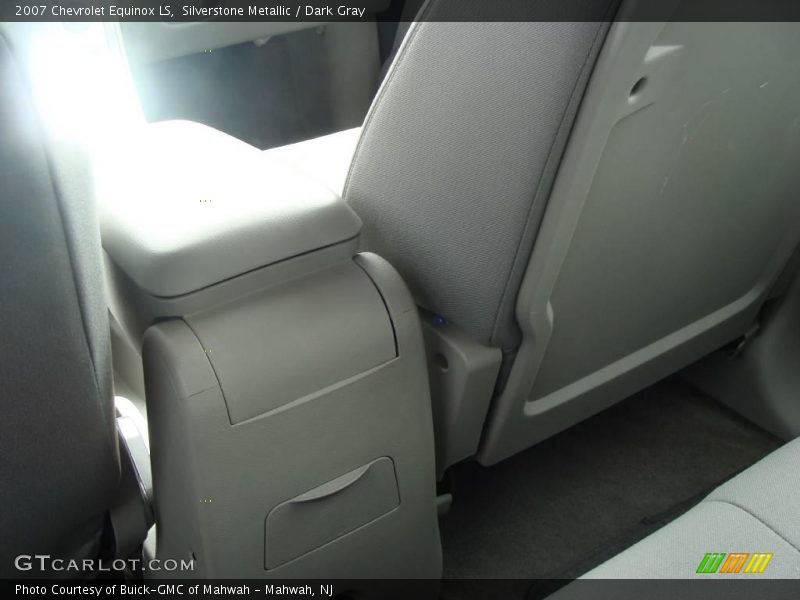 Silverstone Metallic / Dark Gray 2007 Chevrolet Equinox LS