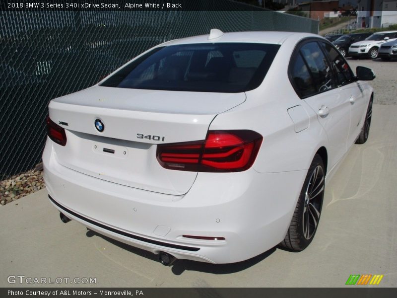 Alpine White / Black 2018 BMW 3 Series 340i xDrive Sedan