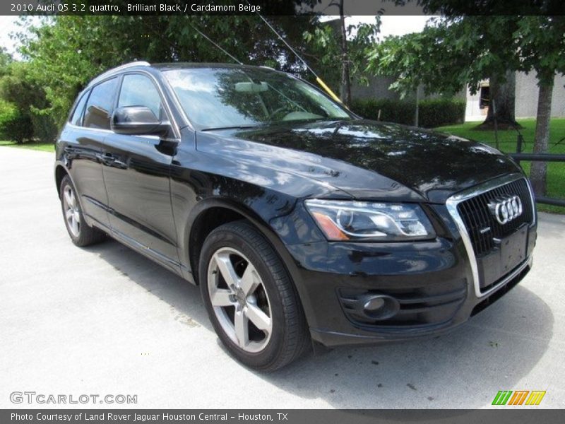 Brilliant Black / Cardamom Beige 2010 Audi Q5 3.2 quattro
