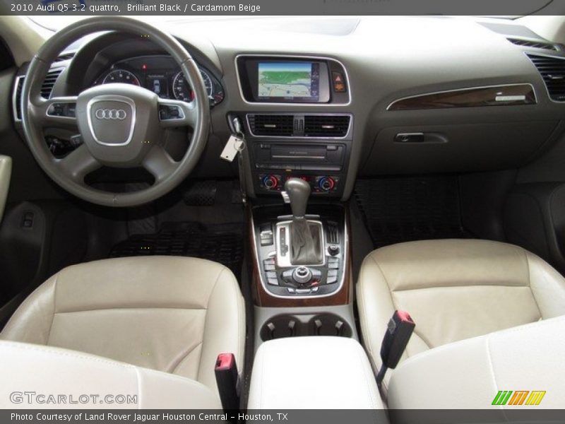 Brilliant Black / Cardamom Beige 2010 Audi Q5 3.2 quattro