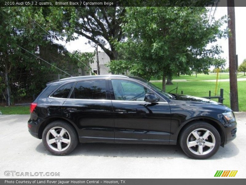 Brilliant Black / Cardamom Beige 2010 Audi Q5 3.2 quattro