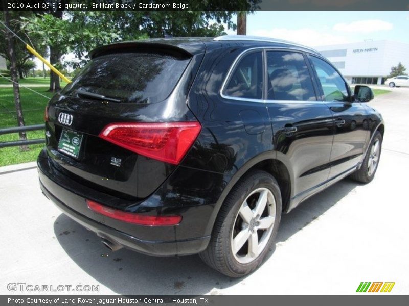 Brilliant Black / Cardamom Beige 2010 Audi Q5 3.2 quattro