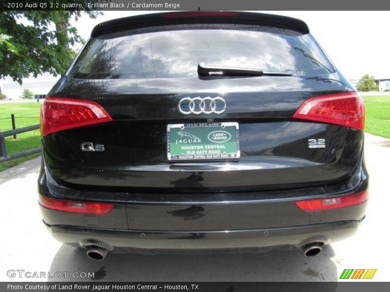 Brilliant Black / Cardamom Beige 2010 Audi Q5 3.2 quattro