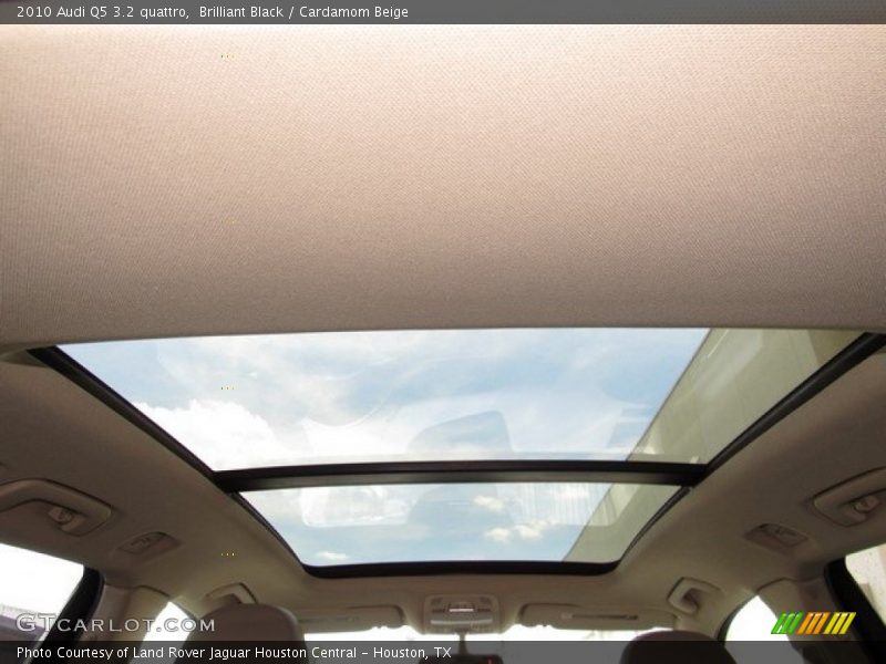 Brilliant Black / Cardamom Beige 2010 Audi Q5 3.2 quattro