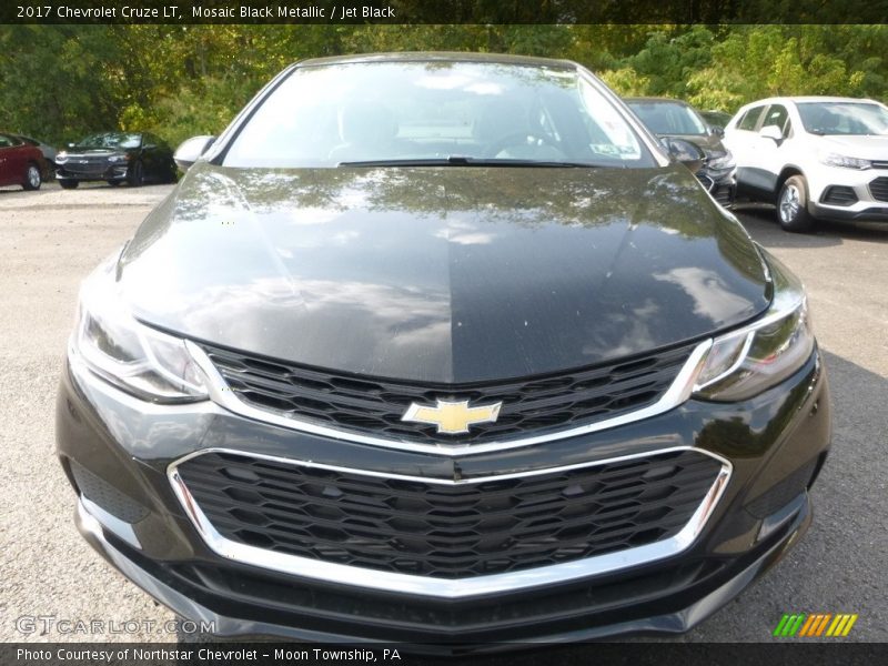 Mosaic Black Metallic / Jet Black 2017 Chevrolet Cruze LT