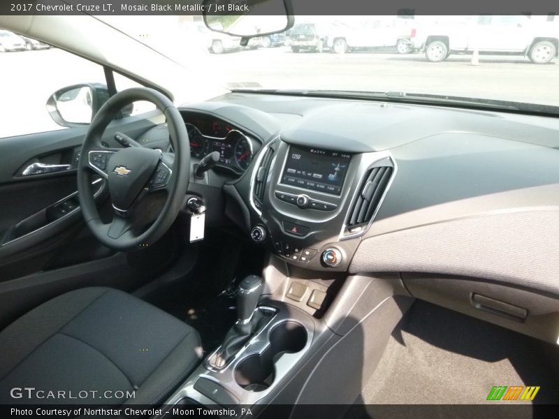 Mosaic Black Metallic / Jet Black 2017 Chevrolet Cruze LT