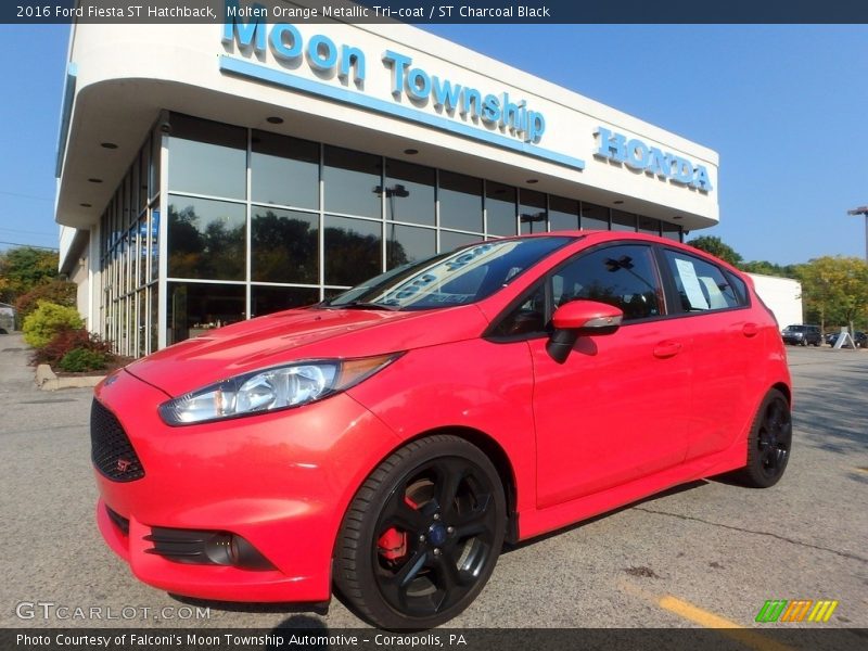 Molten Orange Metallic Tri-coat / ST Charcoal Black 2016 Ford Fiesta ST Hatchback