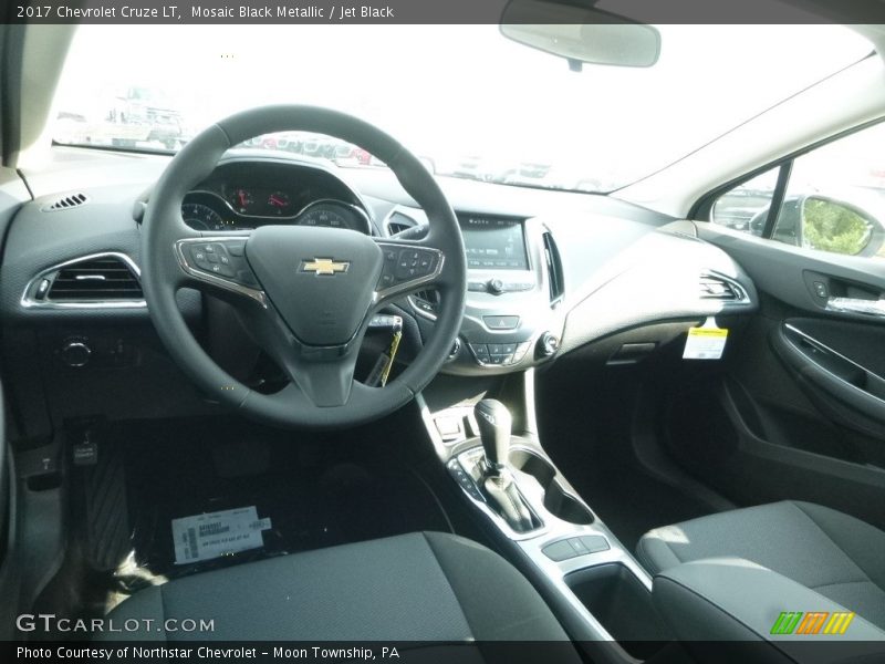 Mosaic Black Metallic / Jet Black 2017 Chevrolet Cruze LT