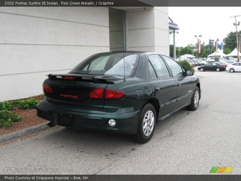 Polo Green Metallic / Graphite 2002 Pontiac Sunfire SE Sedan