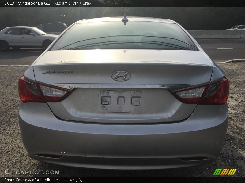 Radiant Silver / Gray 2013 Hyundai Sonata GLS