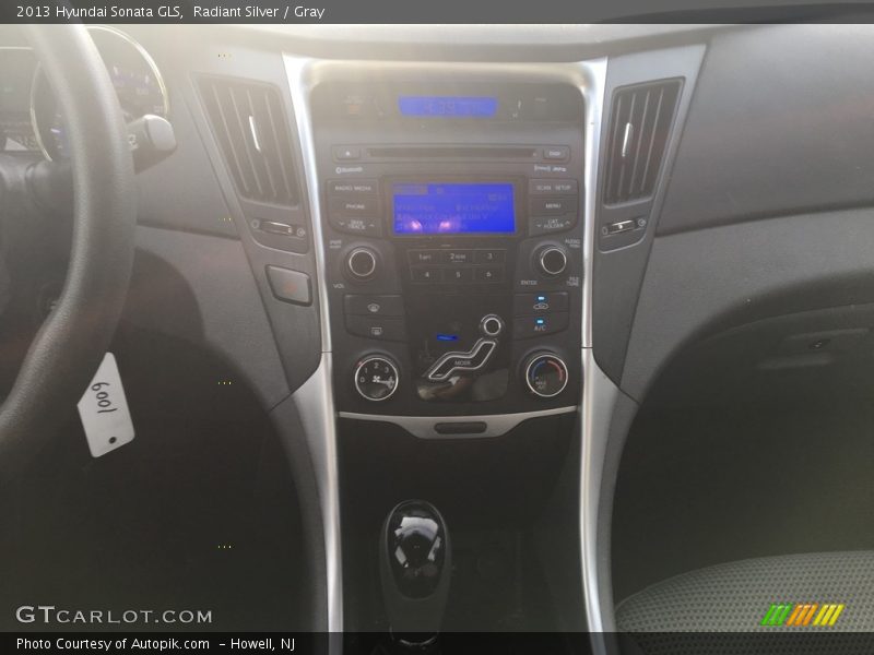 Radiant Silver / Gray 2013 Hyundai Sonata GLS