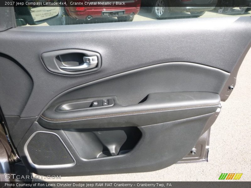 Granite Crystal Metallic / Black 2017 Jeep Compass Latitude 4x4