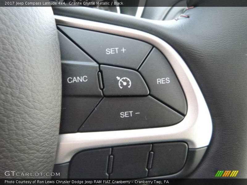 Granite Crystal Metallic / Black 2017 Jeep Compass Latitude 4x4