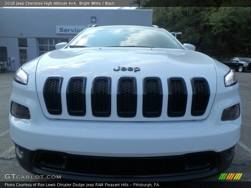 Bright White / Black 2018 Jeep Cherokee High Altitude 4x4