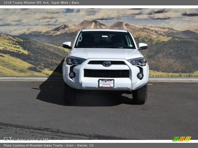 Super White / Black 2018 Toyota 4Runner SR5 4x4