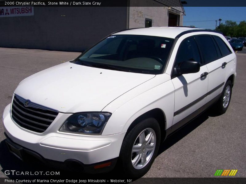 Stone White / Dark Slate Gray 2006 Chrysler Pacifica