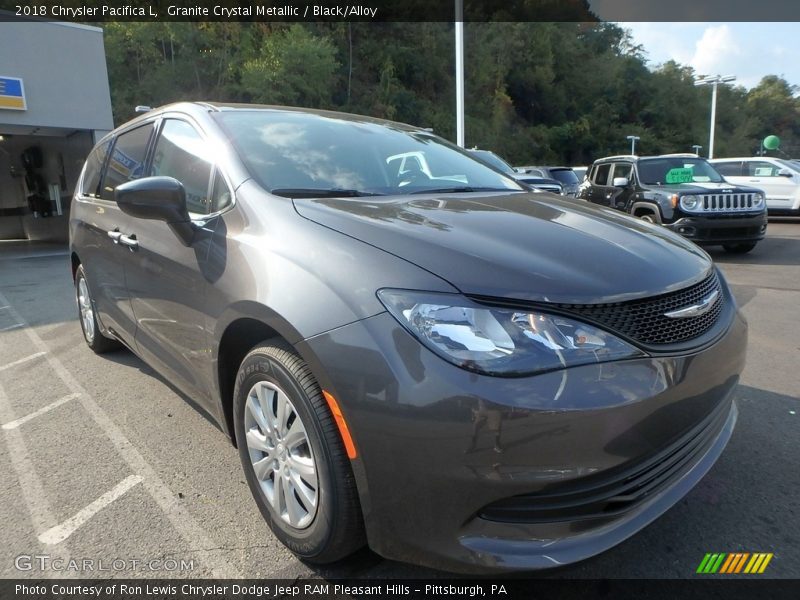 Granite Crystal Metallic / Black/Alloy 2018 Chrysler Pacifica L