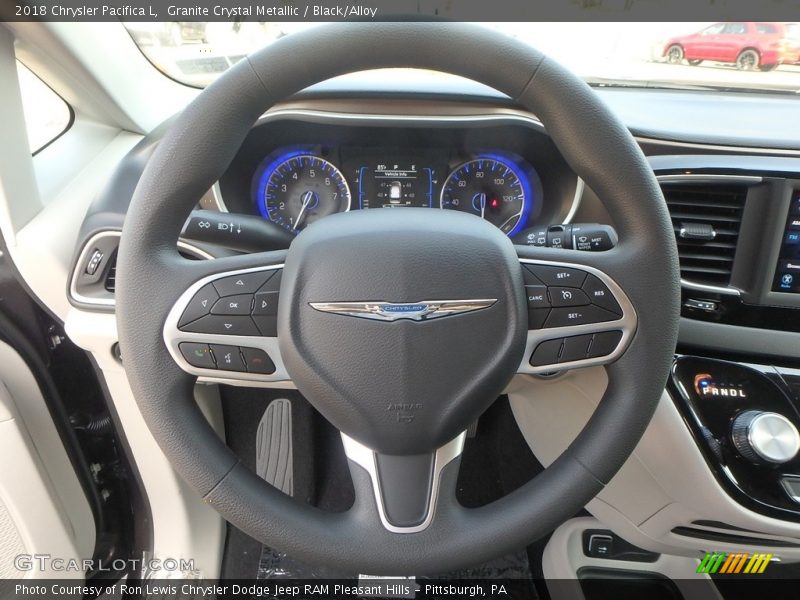 Granite Crystal Metallic / Black/Alloy 2018 Chrysler Pacifica L