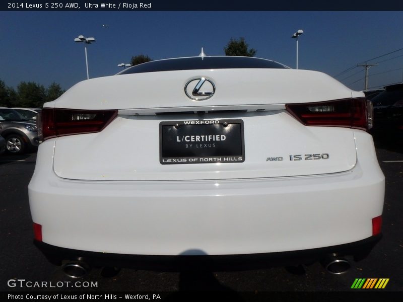 Ultra White / Rioja Red 2014 Lexus IS 250 AWD