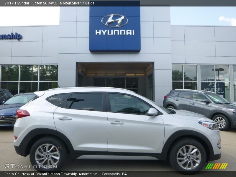 Molten Silver / Beige 2017 Hyundai Tucson SE AWD