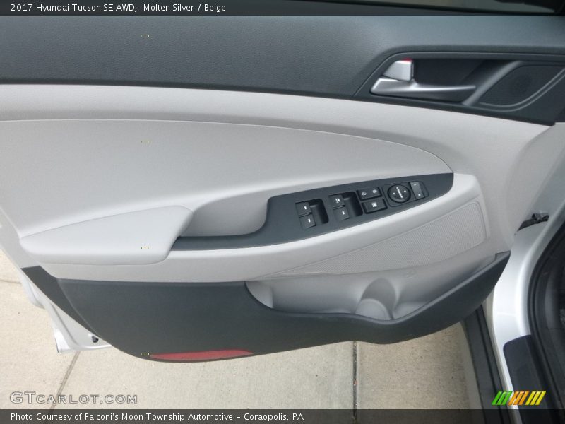 Molten Silver / Beige 2017 Hyundai Tucson SE AWD