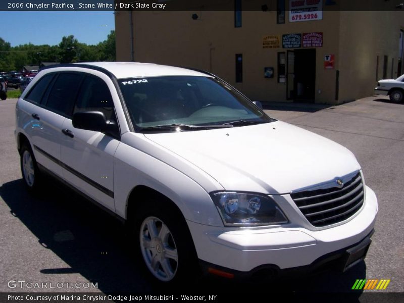 Stone White / Dark Slate Gray 2006 Chrysler Pacifica