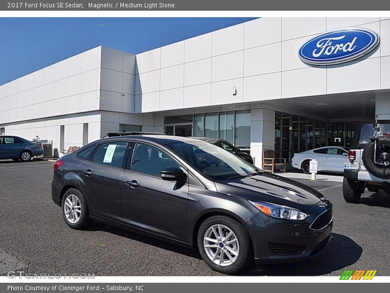 Magnetic / Medium Light Stone 2017 Ford Focus SE Sedan