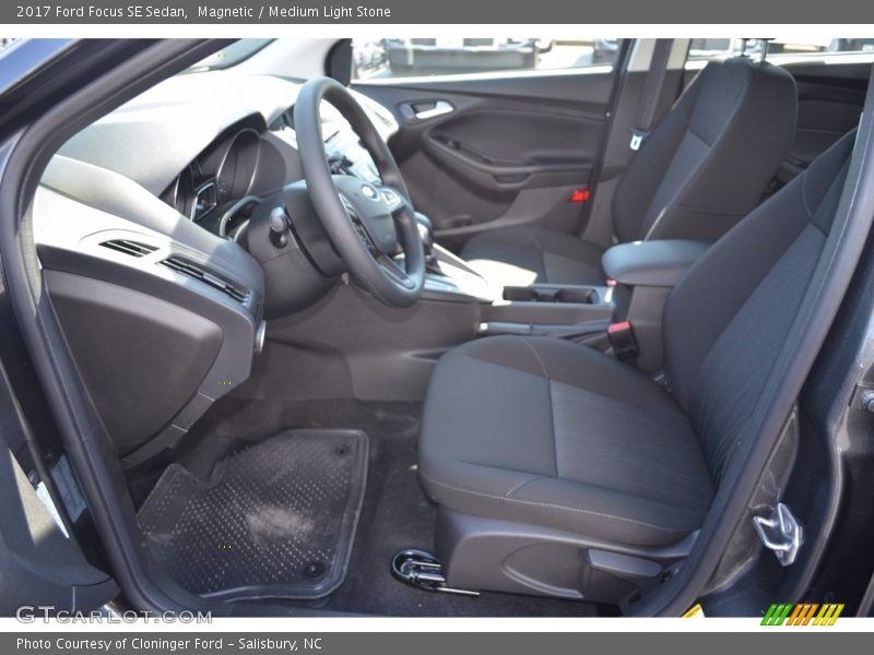 Magnetic / Medium Light Stone 2017 Ford Focus SE Sedan