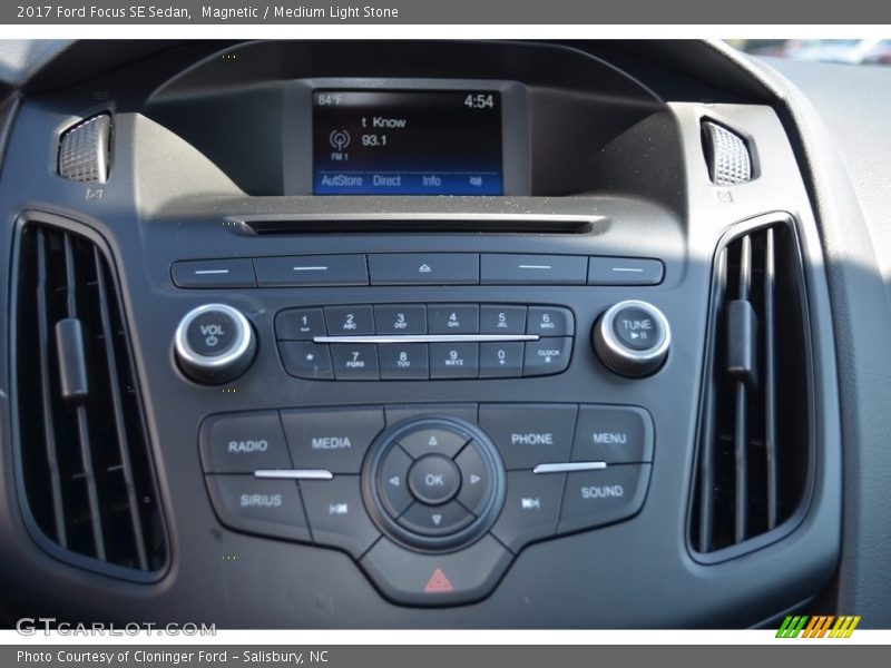 Magnetic / Medium Light Stone 2017 Ford Focus SE Sedan