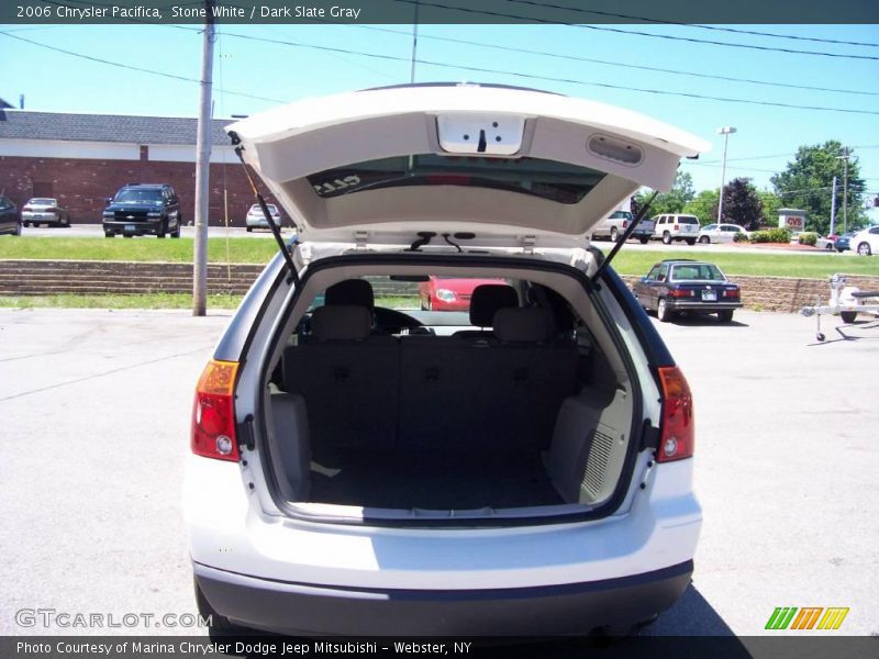 Stone White / Dark Slate Gray 2006 Chrysler Pacifica