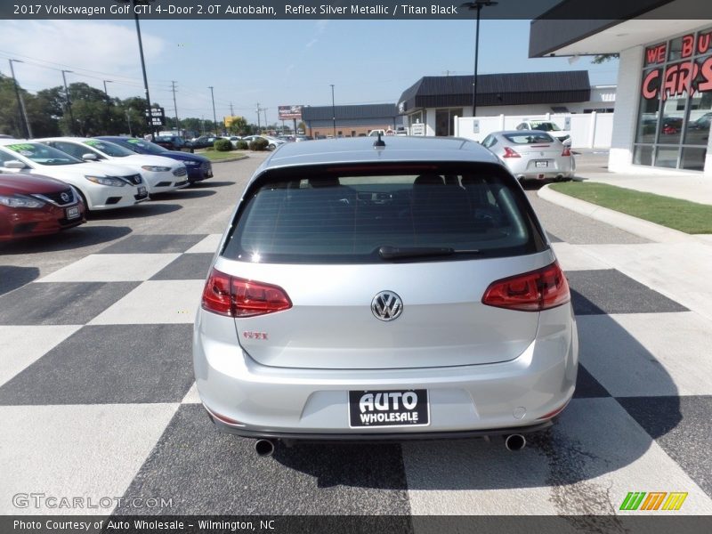 Reflex Silver Metallic / Titan Black 2017 Volkswagen Golf GTI 4-Door 2.0T Autobahn