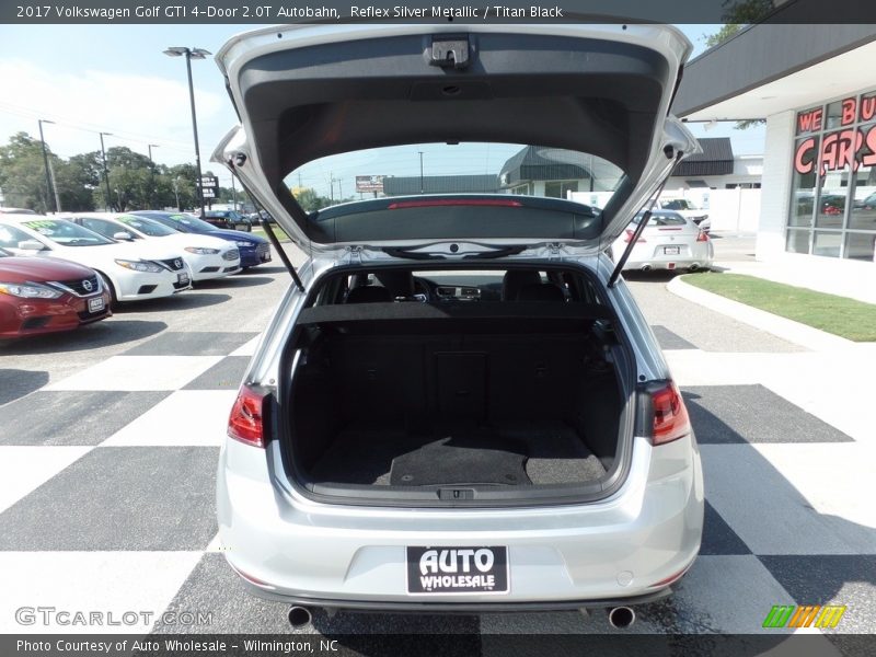Reflex Silver Metallic / Titan Black 2017 Volkswagen Golf GTI 4-Door 2.0T Autobahn