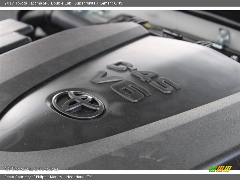 Super White / Cement Gray 2017 Toyota Tacoma SR5 Double Cab