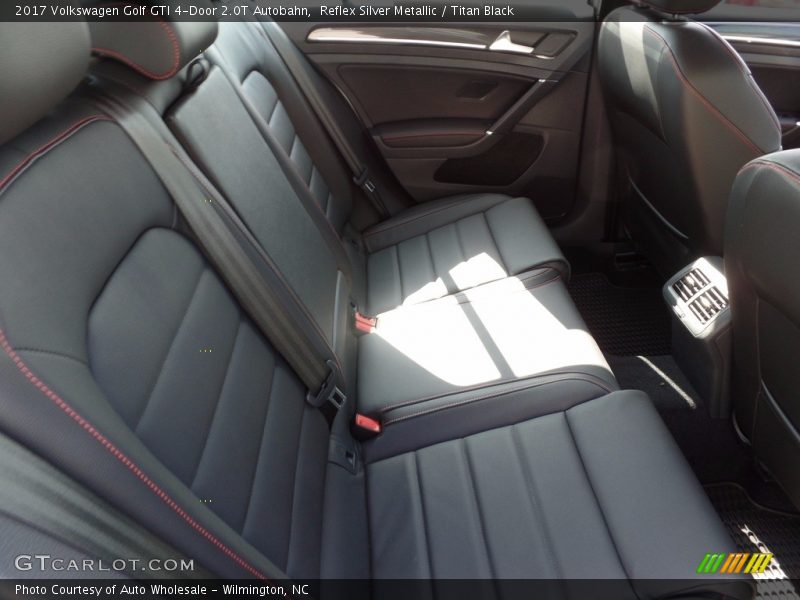 Reflex Silver Metallic / Titan Black 2017 Volkswagen Golf GTI 4-Door 2.0T Autobahn