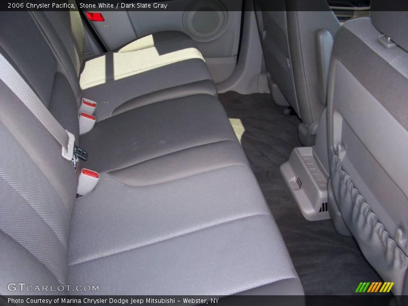 Stone White / Dark Slate Gray 2006 Chrysler Pacifica