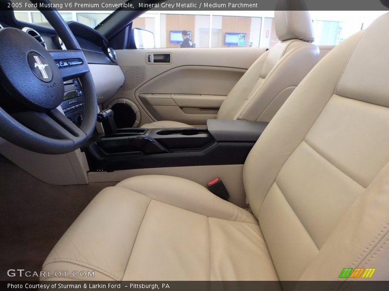Mineral Grey Metallic / Medium Parchment 2005 Ford Mustang V6 Premium Convertible
