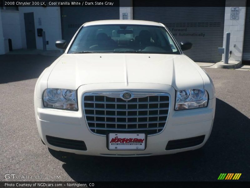 Cool Vanilla White / Dark Slate Gray 2008 Chrysler 300 LX