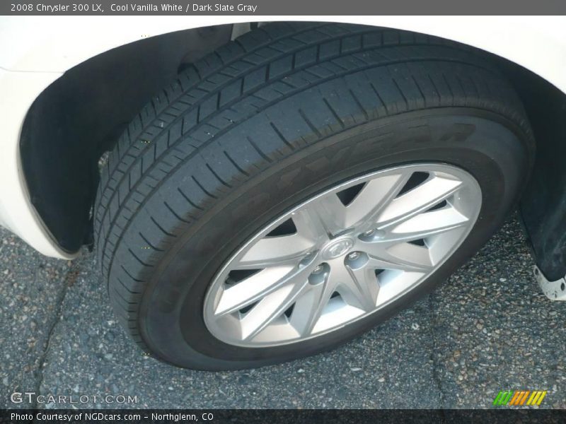 Cool Vanilla White / Dark Slate Gray 2008 Chrysler 300 LX