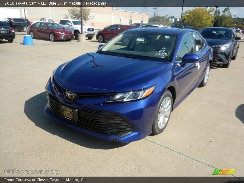 Blue Crush Metallic / Macadamia 2018 Toyota Camry LE