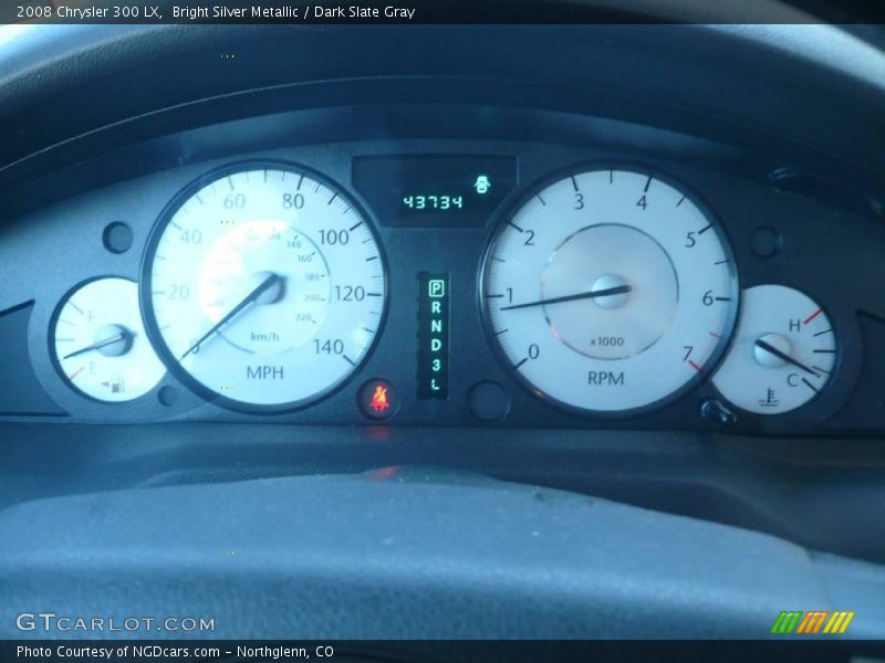 Bright Silver Metallic / Dark Slate Gray 2008 Chrysler 300 LX