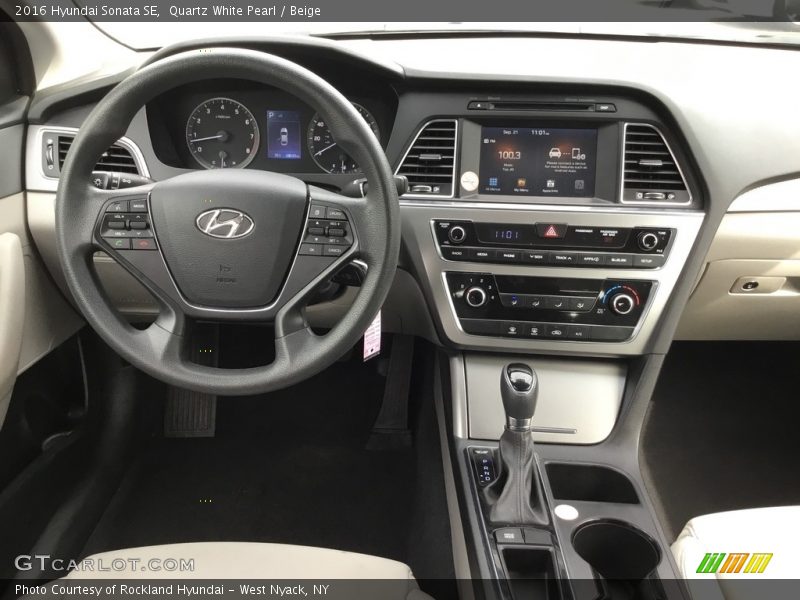 Quartz White Pearl / Beige 2016 Hyundai Sonata SE
