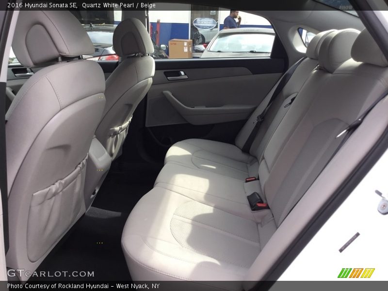Quartz White Pearl / Beige 2016 Hyundai Sonata SE