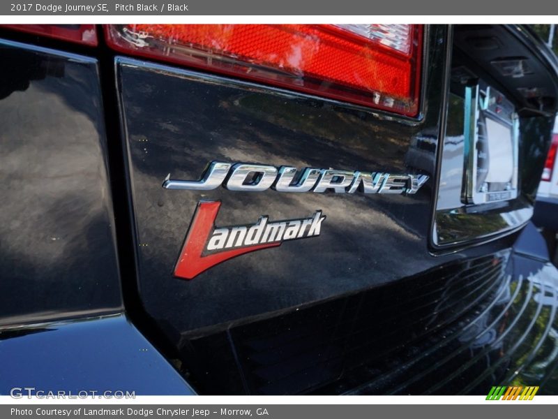 Pitch Black / Black 2017 Dodge Journey SE