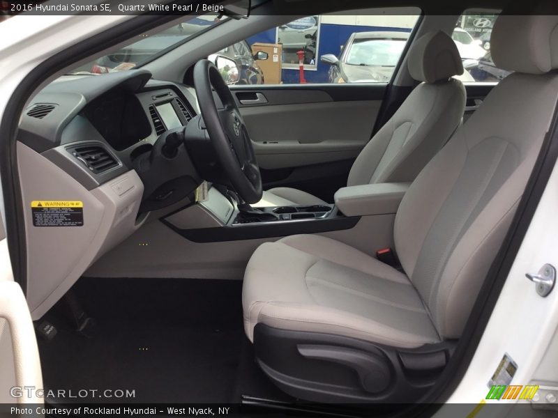 Quartz White Pearl / Beige 2016 Hyundai Sonata SE