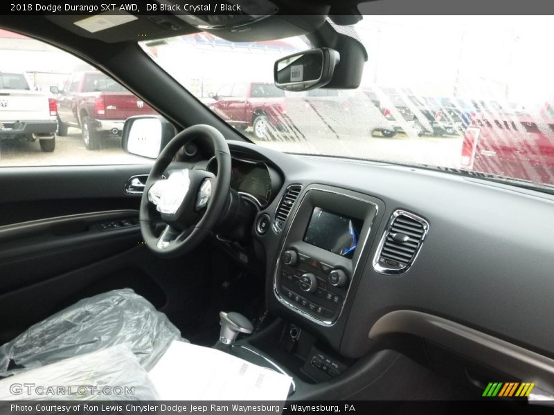 DB Black Crystal / Black 2018 Dodge Durango SXT AWD